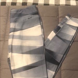 Nike leggings